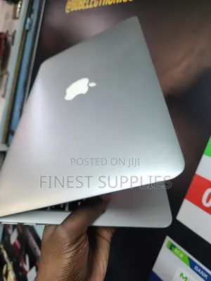 Laptop Apple MacBook Air 2015 4GB Intel Core I5 HDD+SSD 256GB