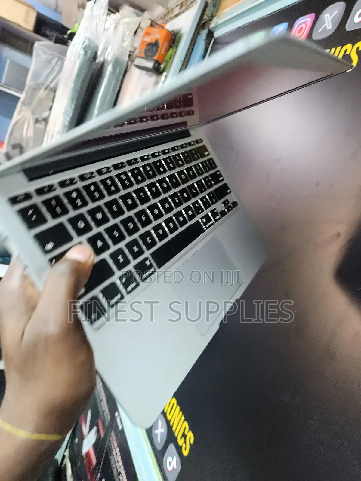 Laptop Apple MacBook Air 2015 4GB Intel Core I5 HDD+SSD 256GB