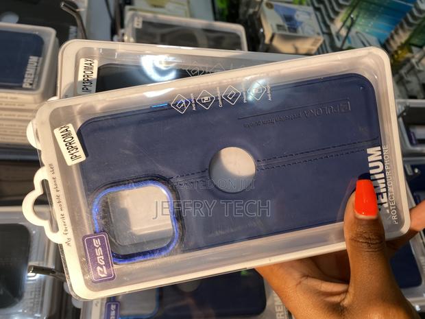 Puloka Leather Back Case iPhone 13 Pro Max With Logo Cut - thumbnail 3