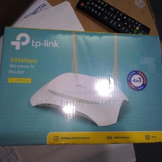 Tplink Wifi Router 300mbps (4 In 1)