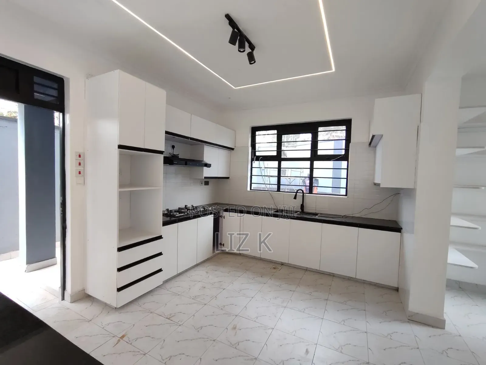5bdrm Maisonette in Mugutha, Ruiru for sale
