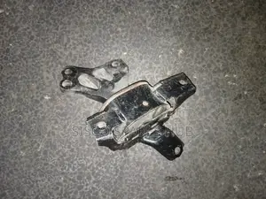 Engine Mount Honda Life