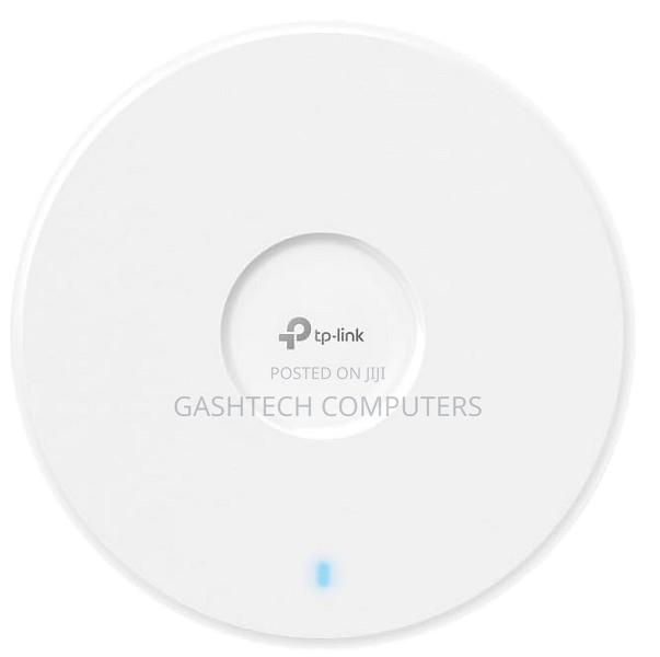 Tp-Link Be5000 Ceiling Mount Tri-Band Wi-Fi 7 Access Point - Tl-Eap723 - main view