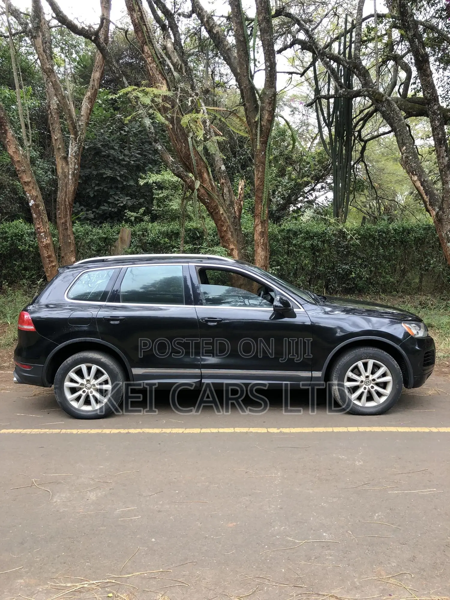 Volkswagen Touareg 2012 Black
