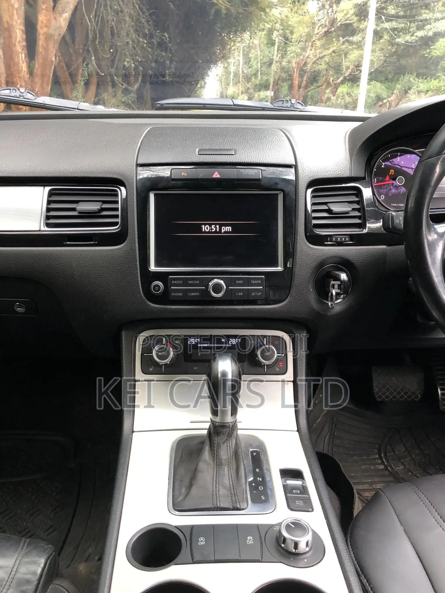 Volkswagen Touareg 2012 Black