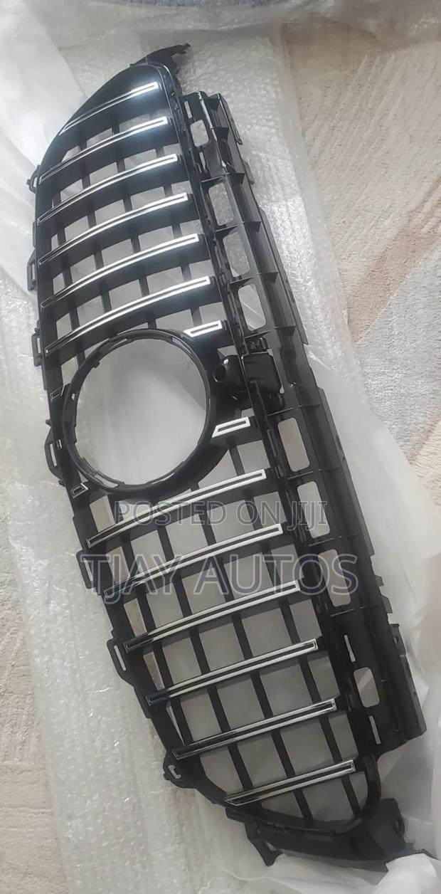 Mercedes Benz W213 E Class Bonnet Grille Gt-Style
