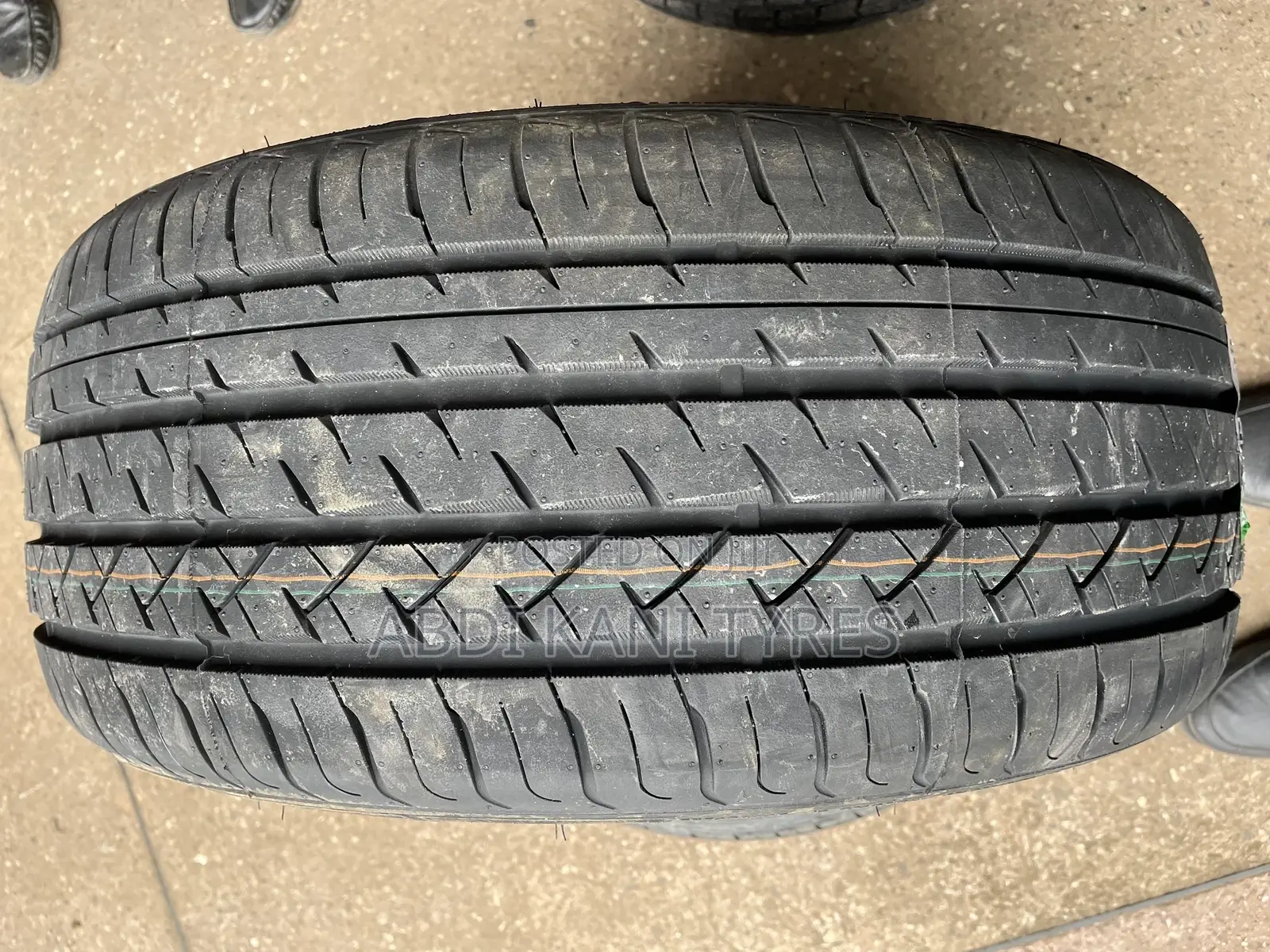 225/40r18 Grenlander
