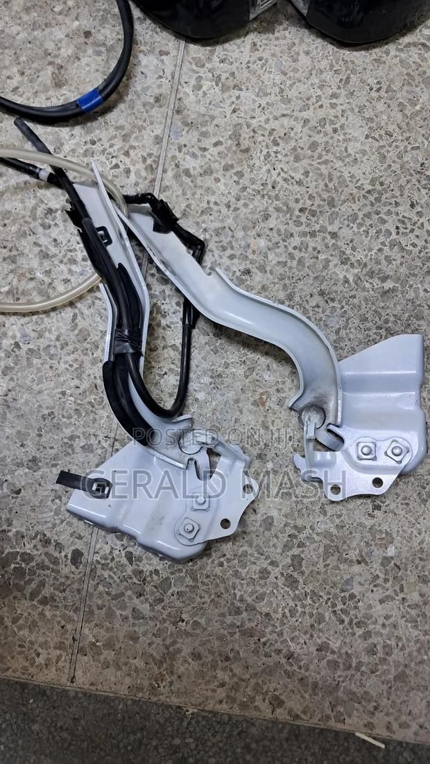 Toyota Prado 150 Bonnet Hinges