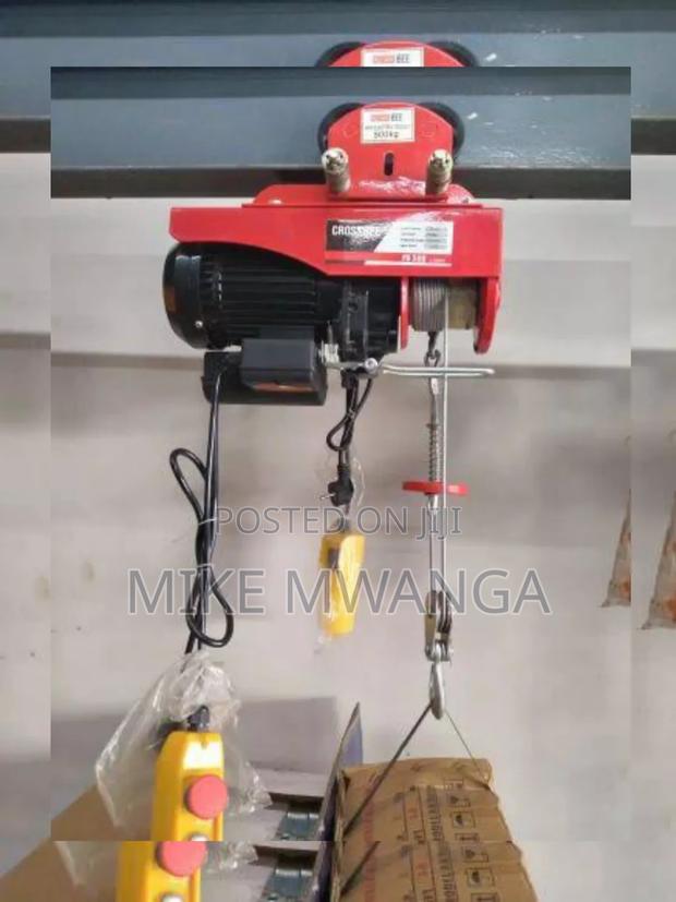 Construction Hoist Weigh 1/2 Ton