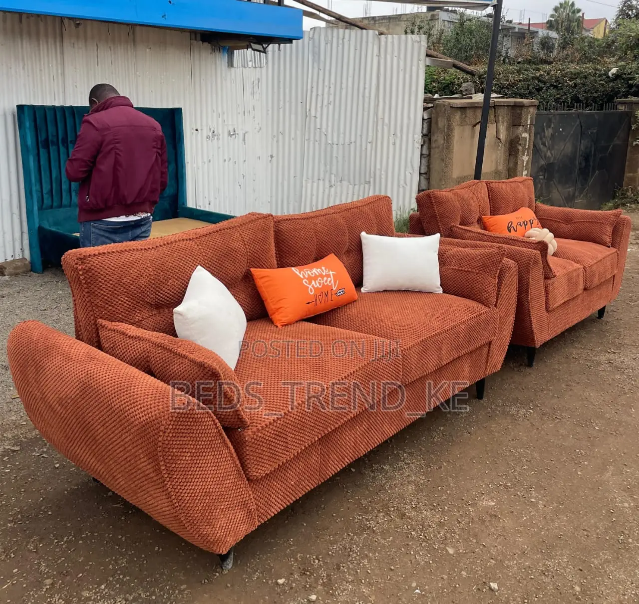 Butterfly-Inspired 5 Seater Sofa Set 3.2