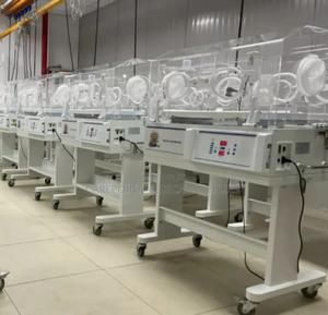 Baby Incubator - thumbnail 2