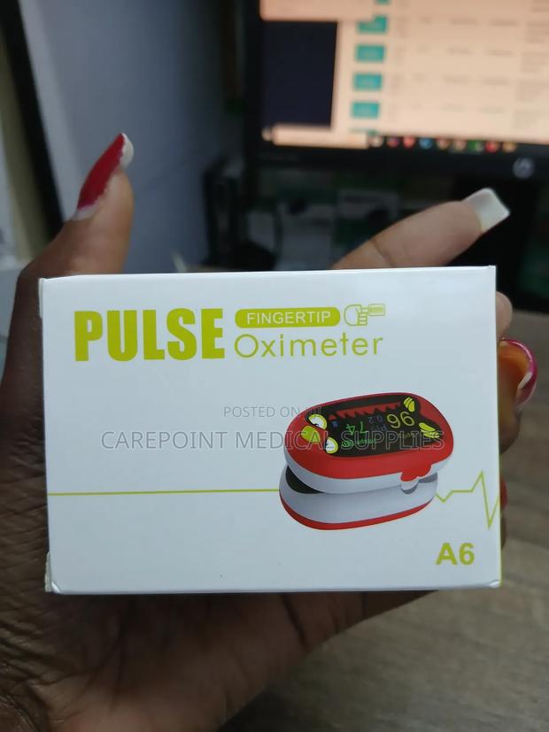 Rechargeable Child Pulse Oximeter - main view