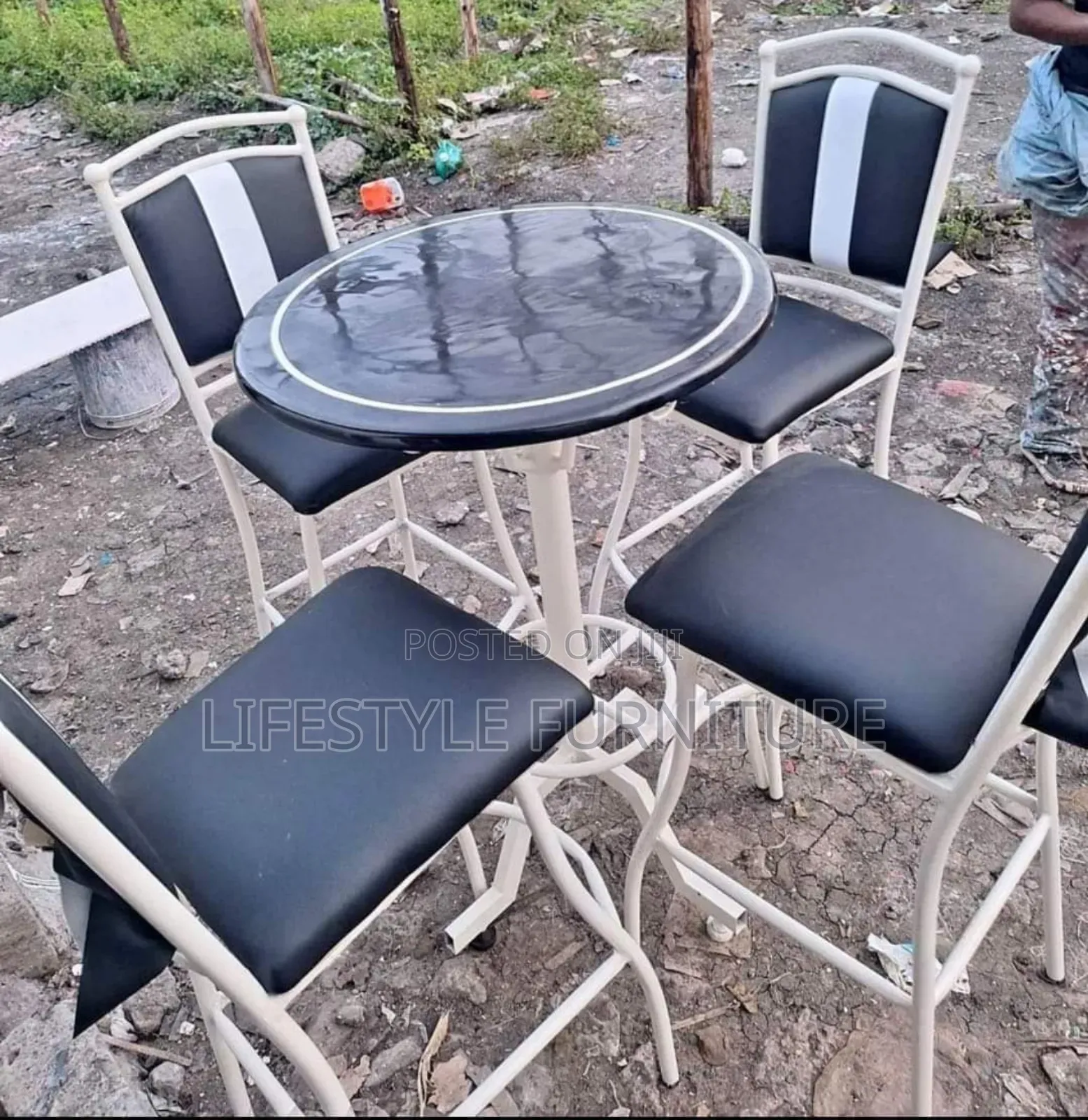 Hotel Tables