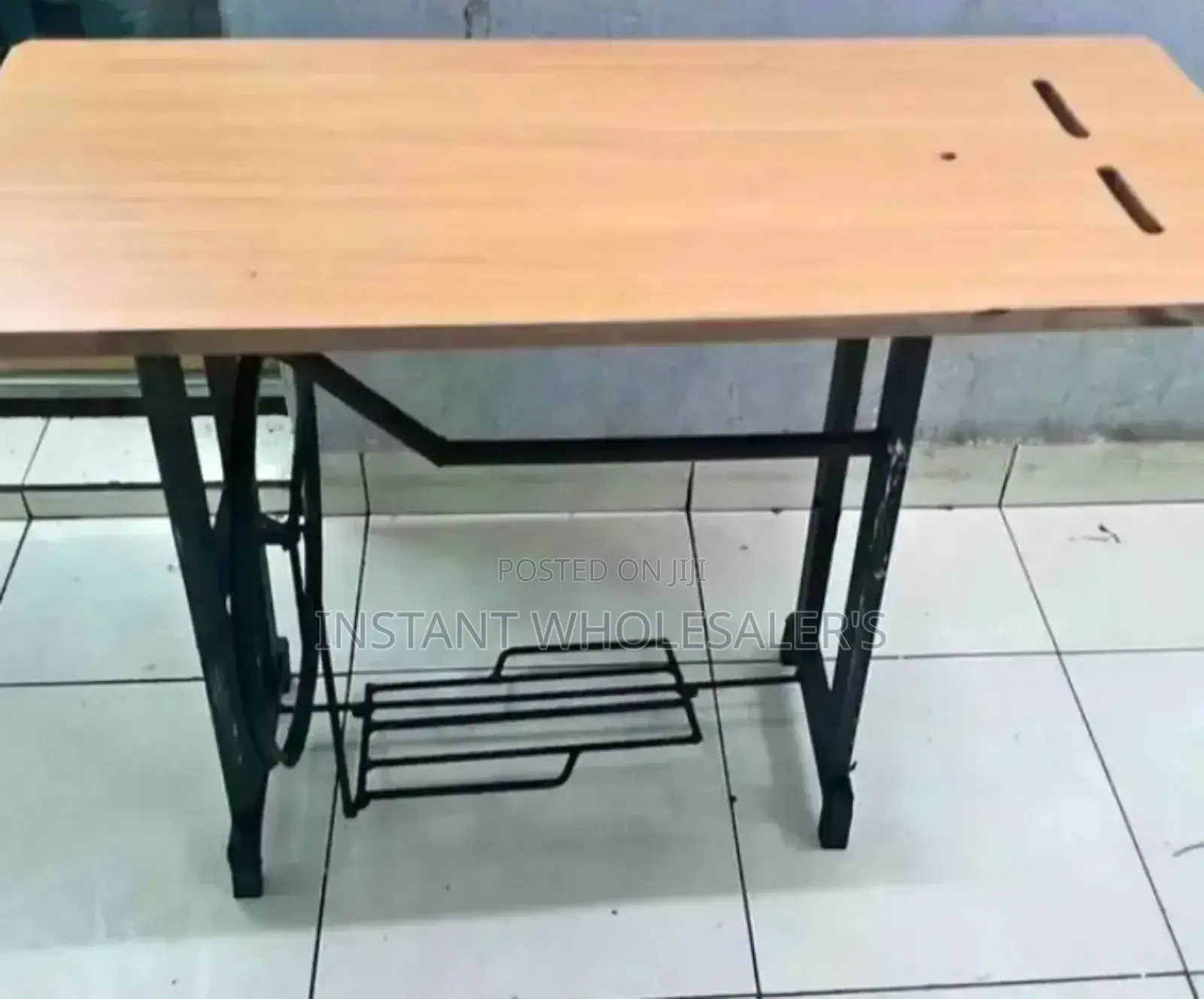 Overlock Machine Table