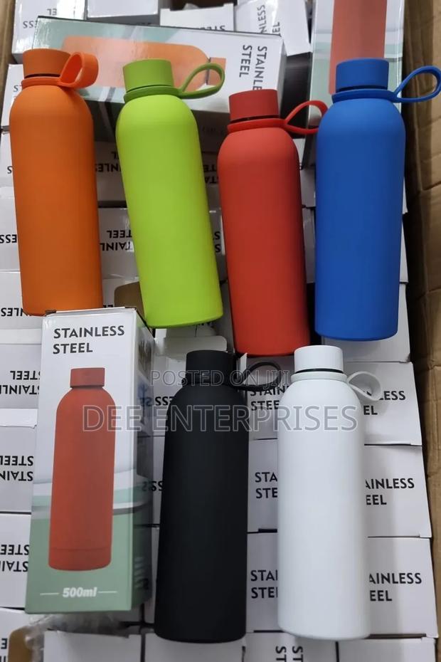 Matt Finish Rubber Paint 500ml Thermocup With a Sling Sleeve
