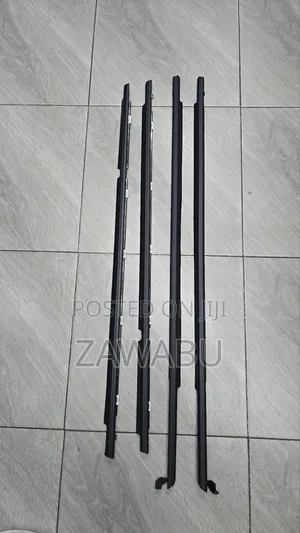 Weather Strips Corolla Ae 110 Black Chrome