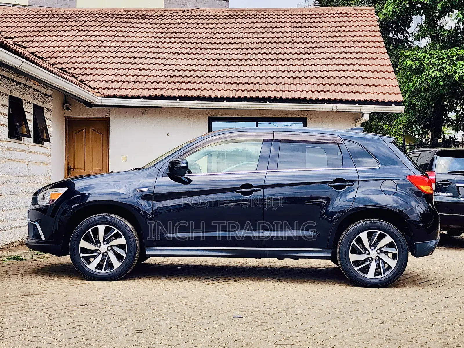 Mitsubishi RVR 2018 Black