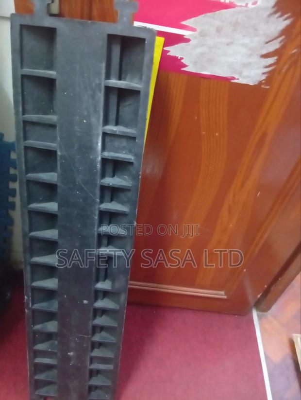 Rubber Cable Protector/ Two Channel - thumbnail 4