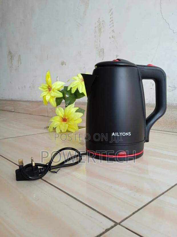 *Ailyons 2.2ltrs Black Kettle - main view