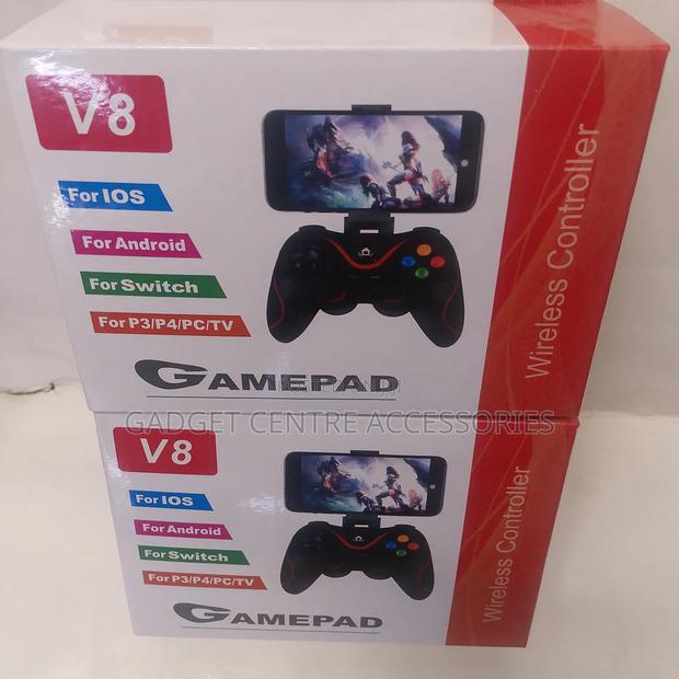 V8 Wireless Game Controller - main view