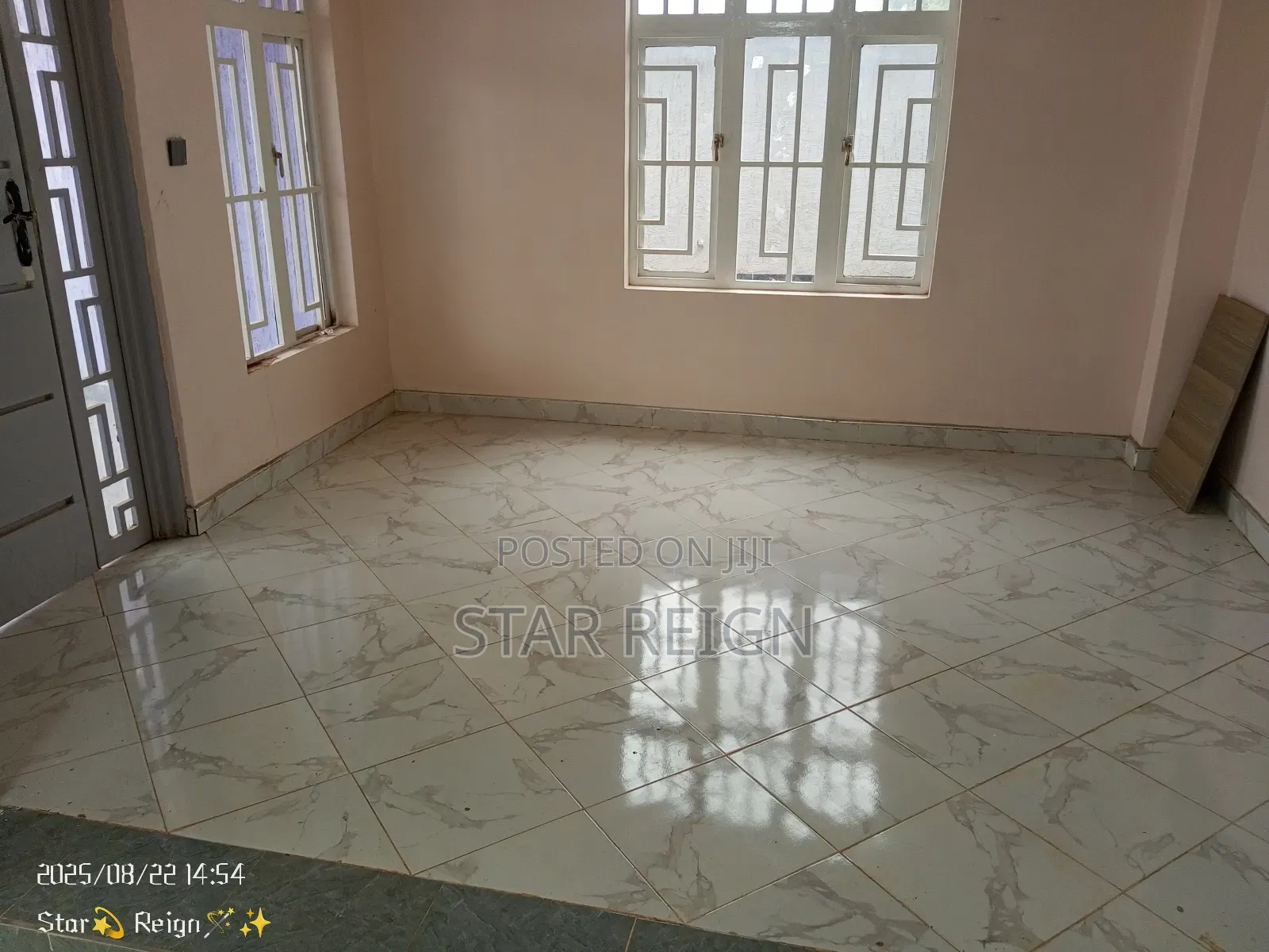 5bdrm Maisonette in Tora Estate, Witethie for rent