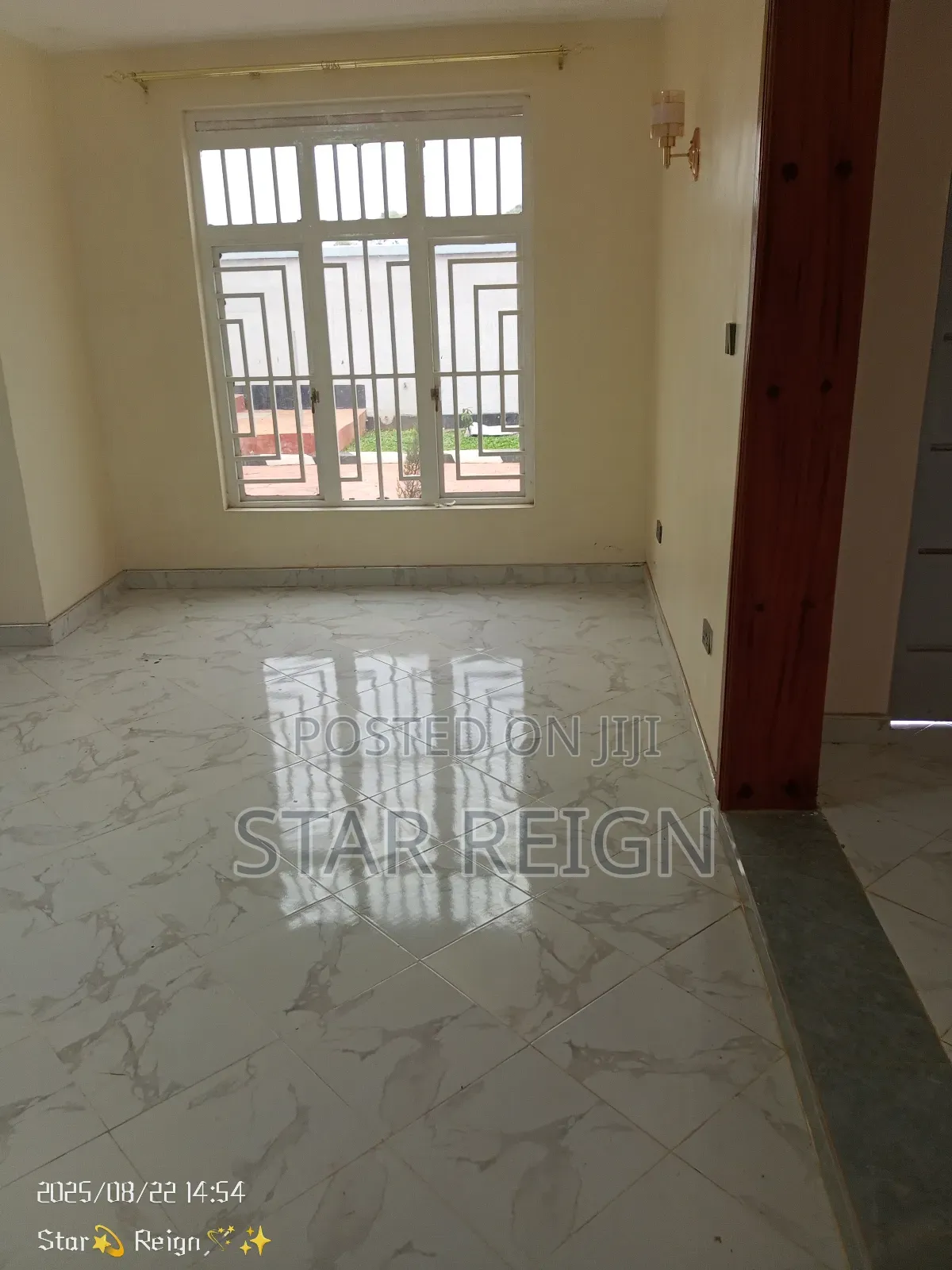 5bdrm Maisonette in Tora Estate, Witethie for rent