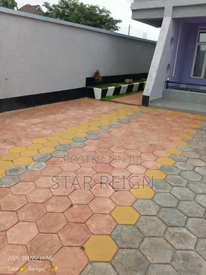 5bdrm Maisonette in Tora Estate, Witethie for rent