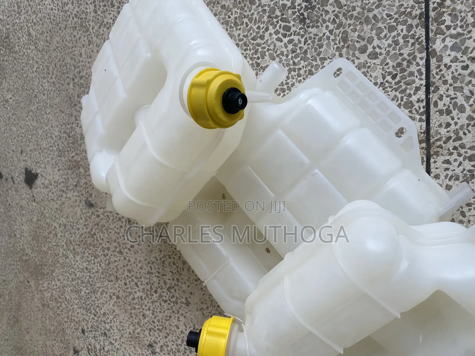 Fuso Fi Radiator Coolant Reserve Tank