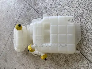 Fuso Fi Radiator Coolant Reserve Tank