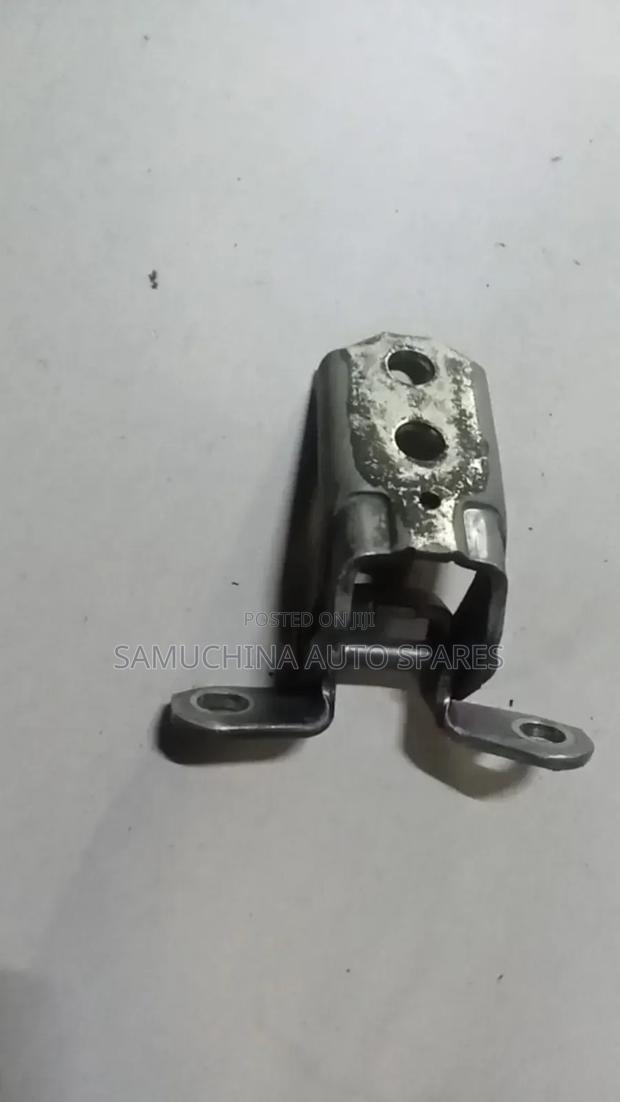 Door Hinges Nissan March