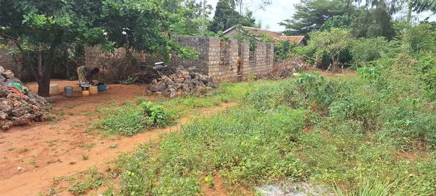 Plot 4 Sale - main view