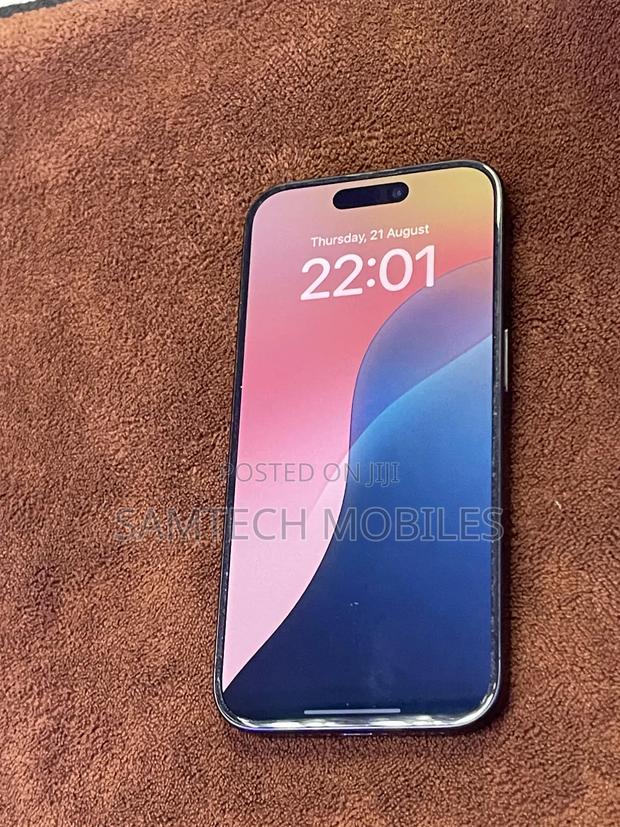 Apple iPhone 15 Pro 256 GB Silver - thumbnail 4