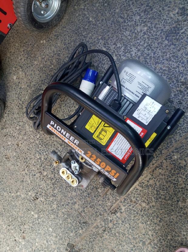 Highly Available 2250psi Pioneer Electric Pressure Washer