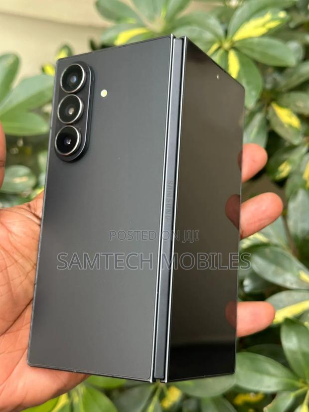 Samsung Galaxy Z Fold7 512 GB Gray - thumbnail 3