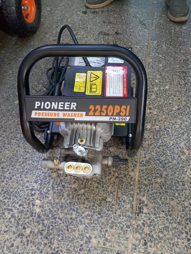 Highly Noted 2250psi Pioneer Electric Pressure Washer