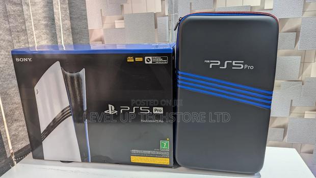 Ps5 Pro 2tb Console + Carrying Case - main view