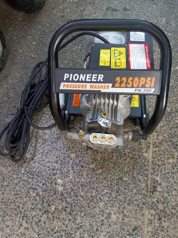 Well Performing 2250psi Pioneer Electric Pressure Washer - main view