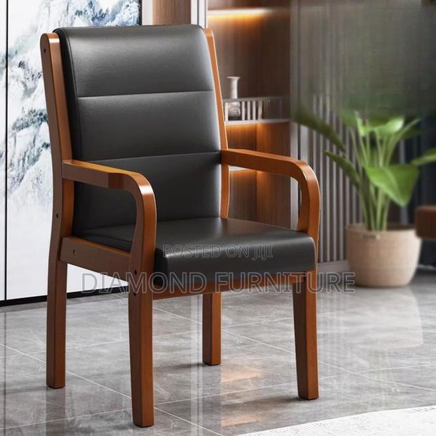 Office Chair; Simple Executive Office Chair – Comfort Meets Elegance