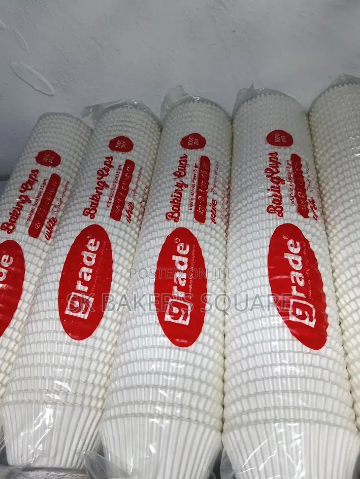 Queen Cake Cases 110mm