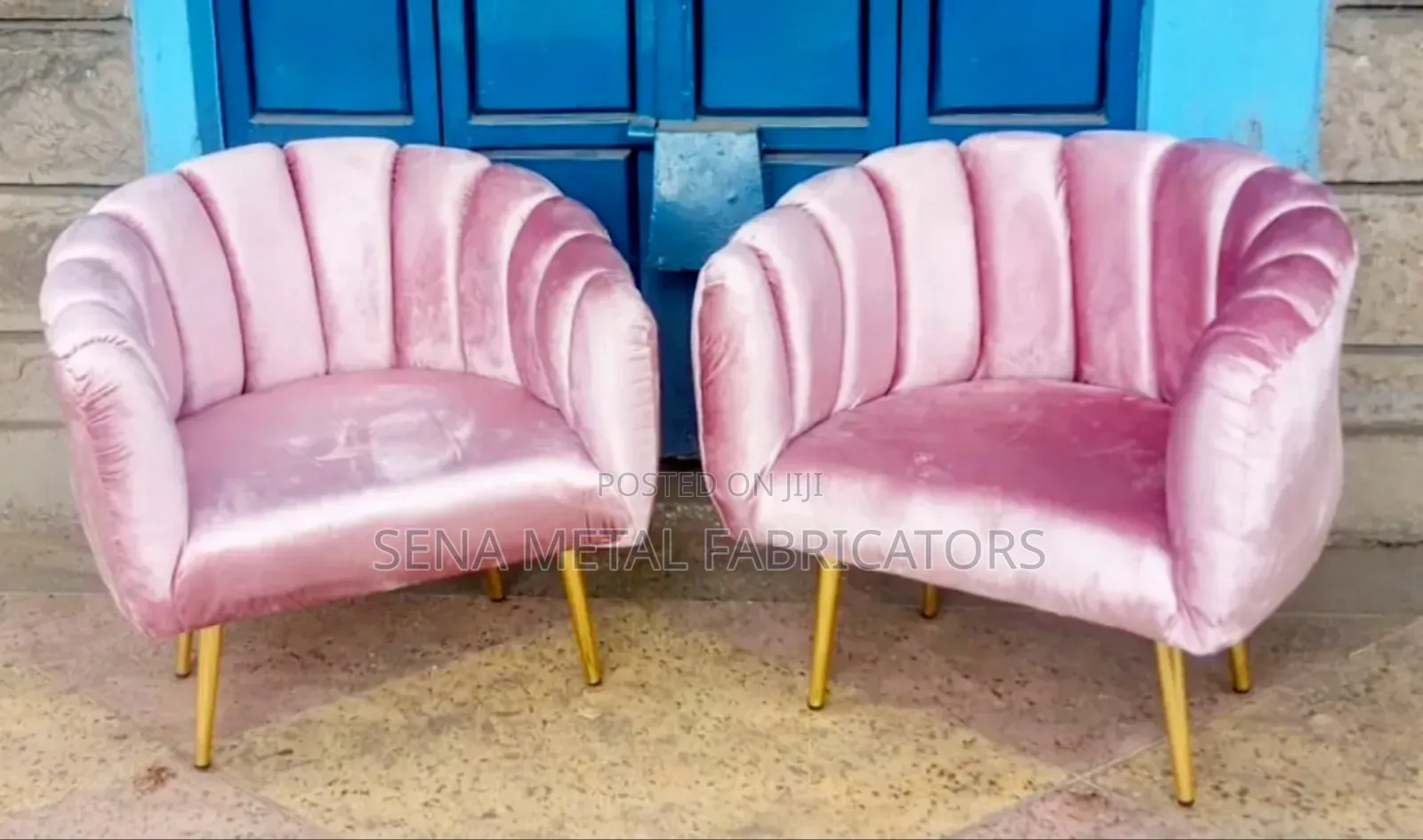 Pink Velvety Accent Chairs for Living Room Set Up.