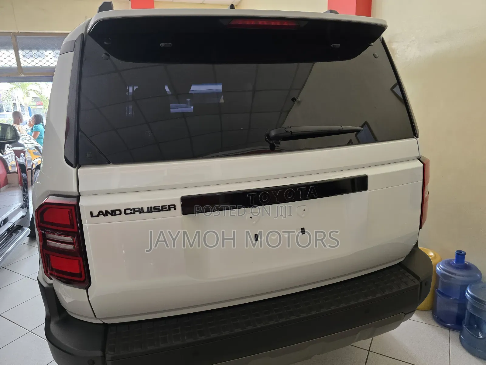 Toyota Land Cruiser Prado 2024 White