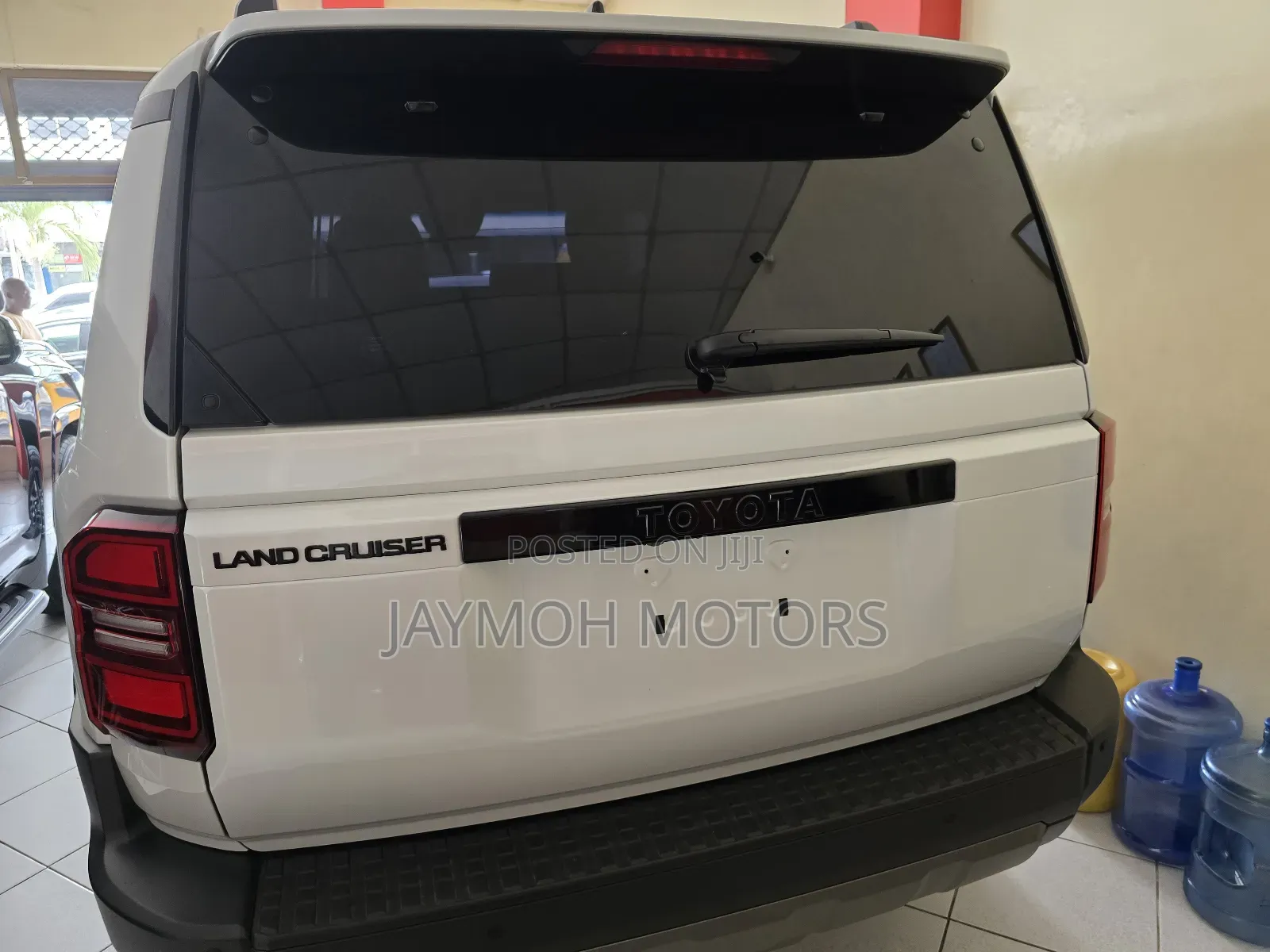 Toyota Land Cruiser Prado 2024 White