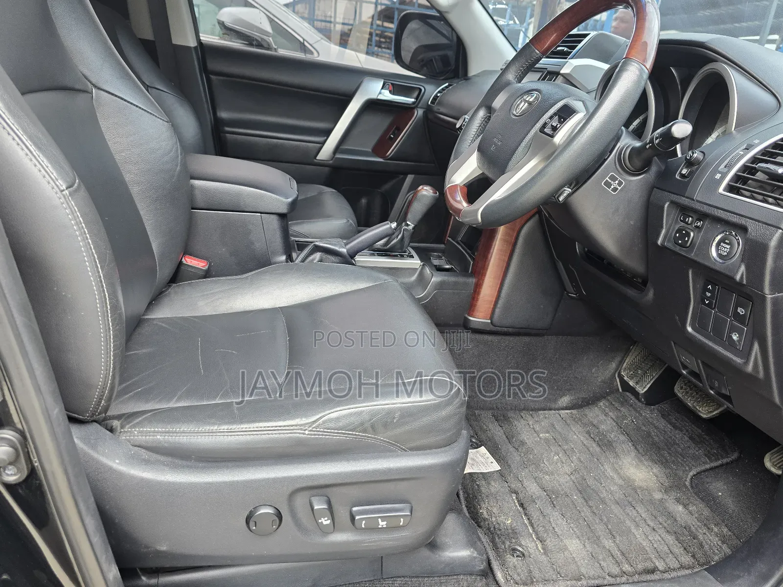 Toyota Land Cruiser Prado 2016 Black