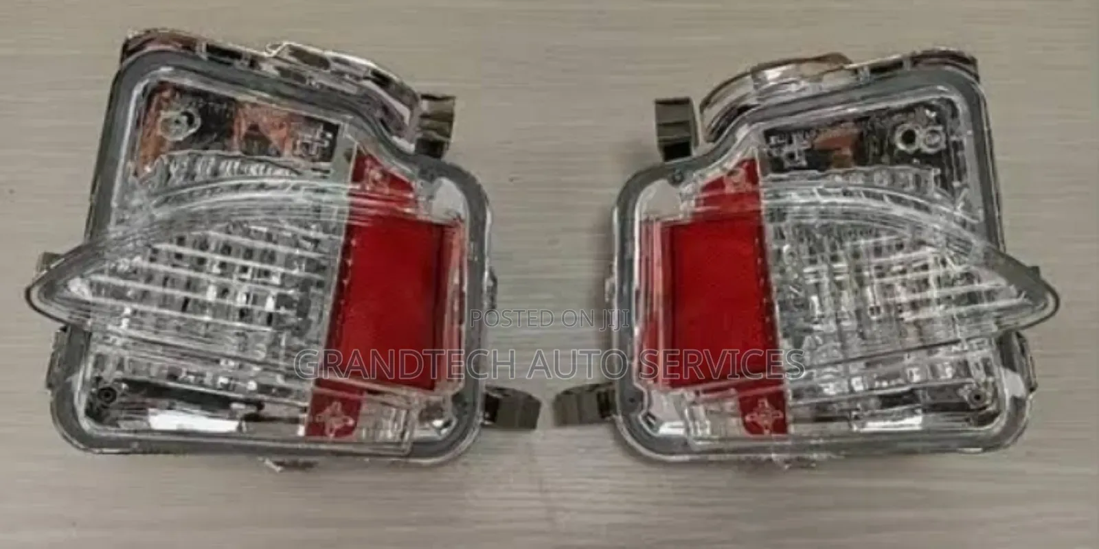 Toyota  Ractis Rear Bumper  Reflectors