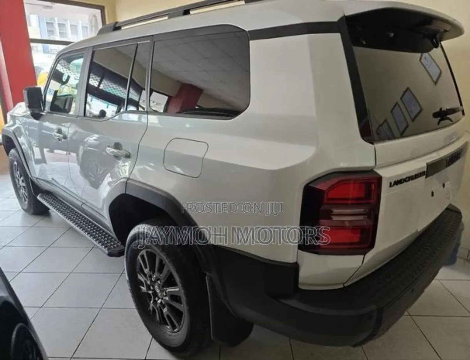Toyota Land Cruiser Prado 2024 White