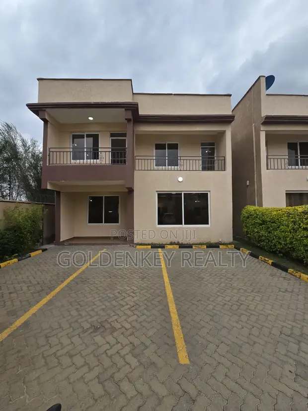 5bdrm Maisonette in Gateway Mall Area for rent
