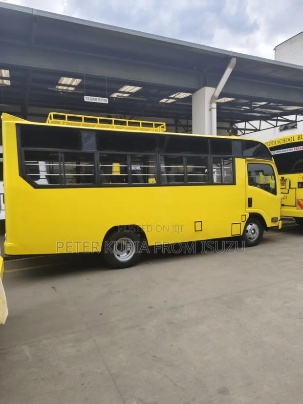 New Isuzu NMR 2024 Yellow - thumbnail 5