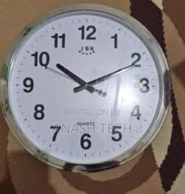 Wall Clock Camera Indoor Use - main view