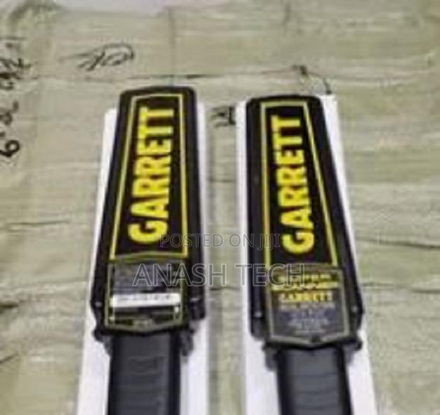 High Class Garrett Metal Detector' - main view
