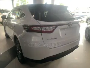 Toyota Harrier 2.0 2018 Pearl